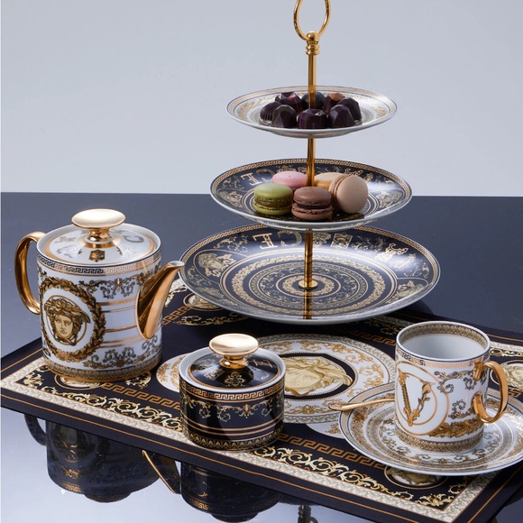 Brand NEW *VERSACE* Virtus Gala White Coffee MUG - Picture 2 of 5